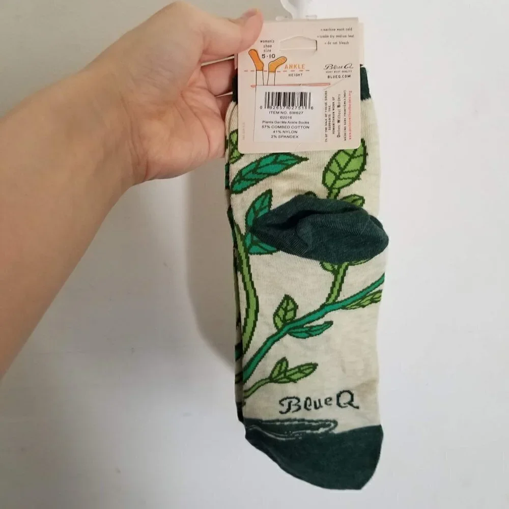 NEW Blue Q Plants Get Me Ankle Socks Shoe Sz 5-10